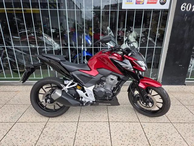 Moto Honda CB 300F Twister 2025 (ABS)