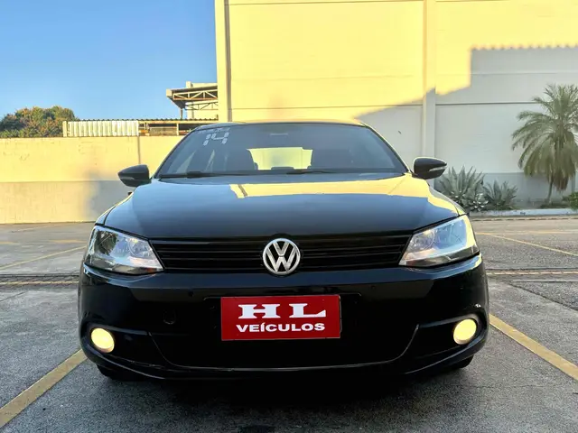 Carro Volkswagen Jetta 2014 2.0 TSI Highline DSG
