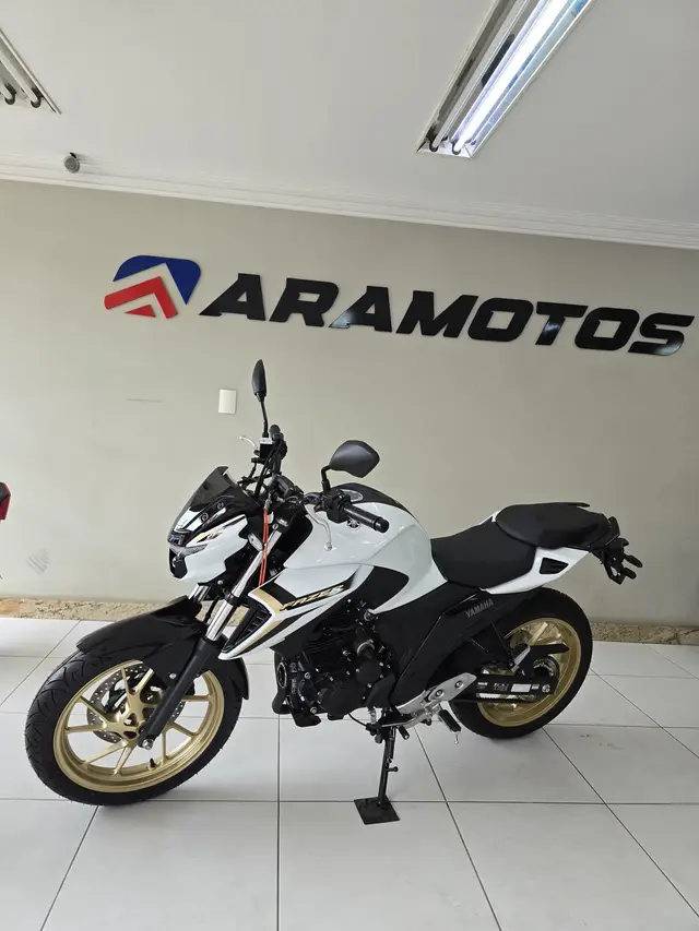 Moto Yamaha Fazer FZ25 2025 ABS