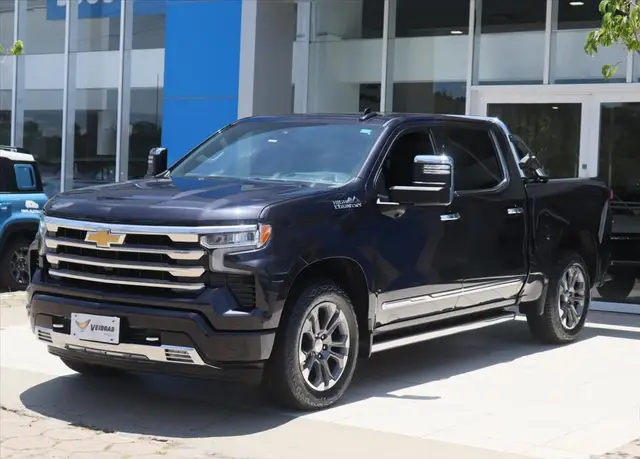 Carro Chevrolet Silverado 2024 High Country 5.3