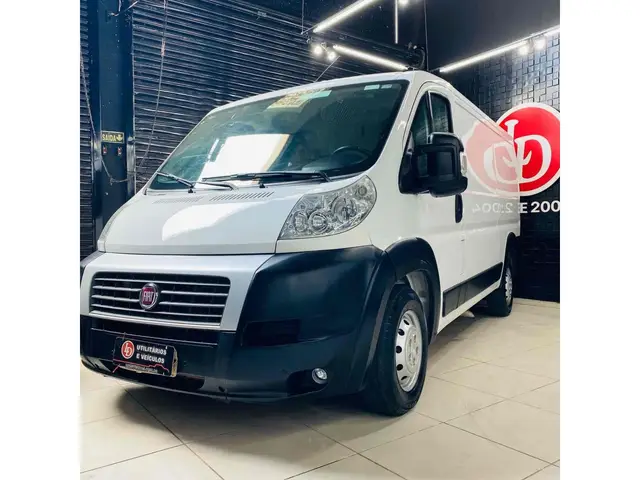 Carro Fiat Ducato 2019 2.3 TDI Cargo 10m³