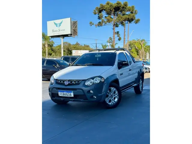 Carro Fiat Strada 2012 Adventure 1.8 16V (Flex) (Cabine Dupla)