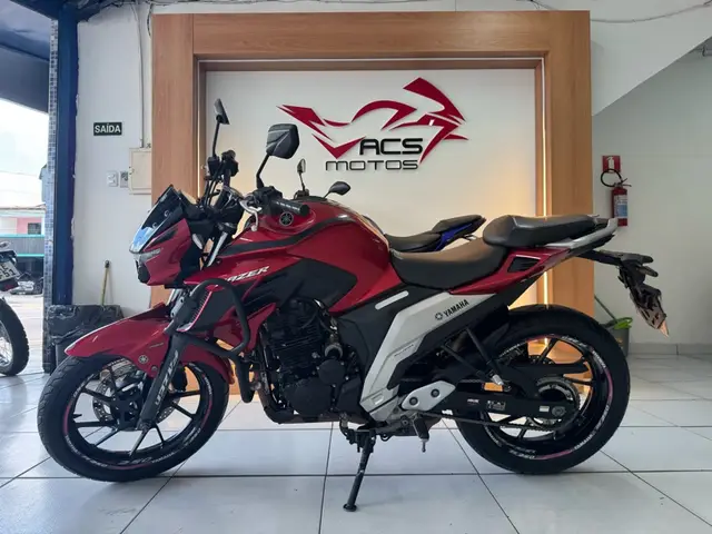 Moto Yamaha Fazer FZ15 2024 ABS