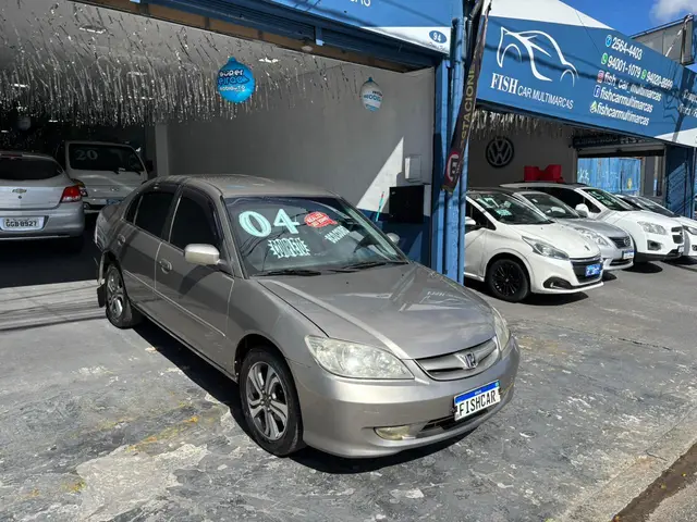 Carro Honda Civic 2004 Sedan LX 1.7 16V