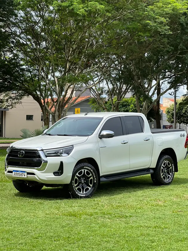 Carro Toyota Hilux Cabine Dupla 2022 SRX 2.8 TDI CD 4x4 (Aut)