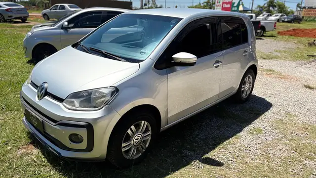 Carro Volkswagen Up! 2018 1.0 12v E-Flex move up!