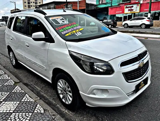 Carro Chevrolet Spin 2016 LT 5S 1.8 (Aut) (Flex)