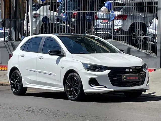 Carro Chevrolet Onix 2023 RS 1.0 Turbo (Aut.)
