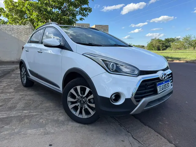 Carro Hyundai HB20X 2017 Premium 1.6 (Aut) (Flex)