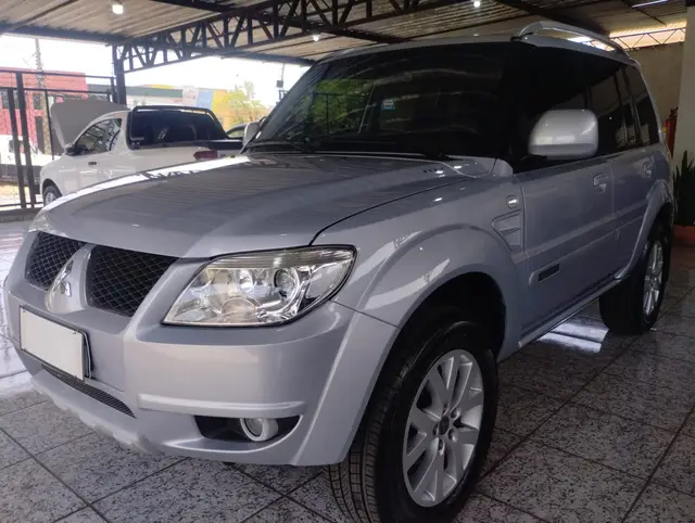 Carro Mitsubishi Pajero TR4 2010 2.0 16V (flex)