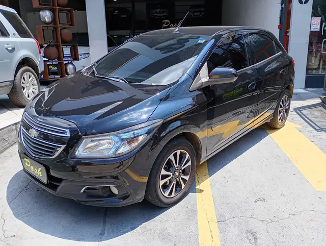 Carro Chevrolet Onix 2015 1.4 LTZ SPE/4