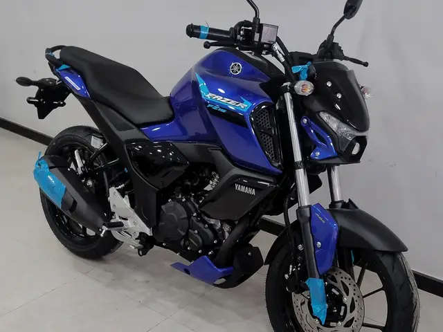 Moto Yamaha Fazer FZ15 2025 Connected