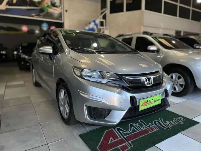 Carro Honda Fit 2015 1.5 16v LX CVT (Flex)