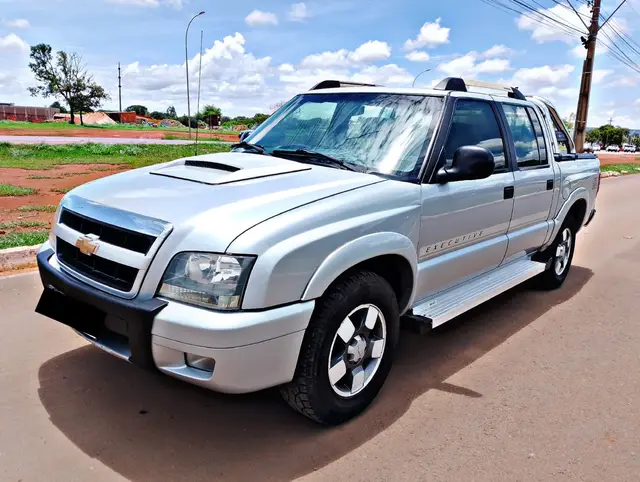 Carro Chevrolet S10 Cabine Dupla 2011 S10 Executive 4x2 2.4 (Flex) (Cab Dupla)