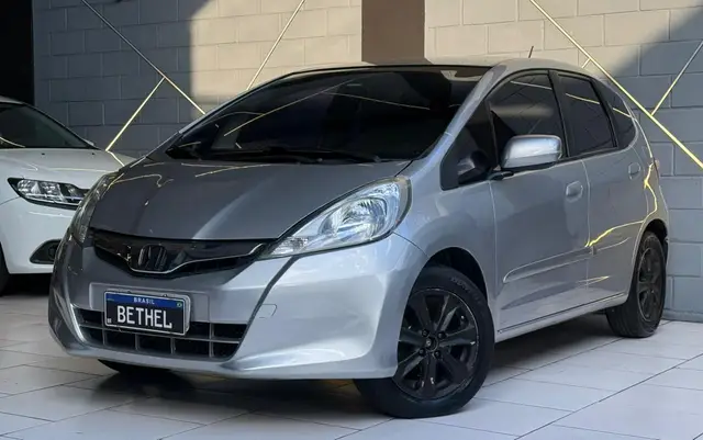 Carro Honda Fit 2013 LX 1.4 (flex)