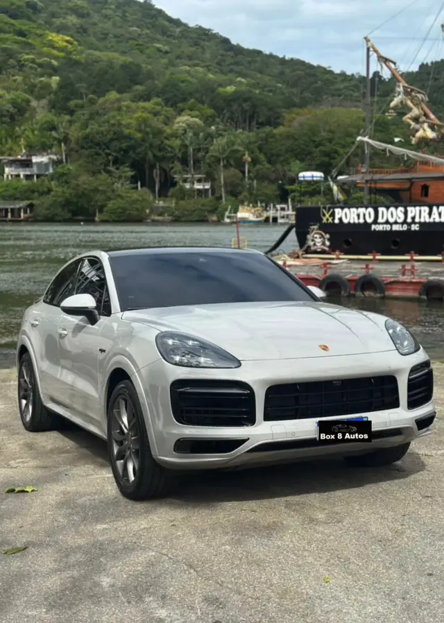 Carro Porsche Cayenne Coupé 2021  S V6 3.0 E-Hybrid AWD (Aut)