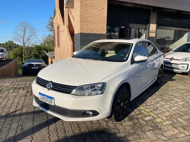 Carro Volkswagen Jetta 2013 2.0 Comfortline (Flex)
