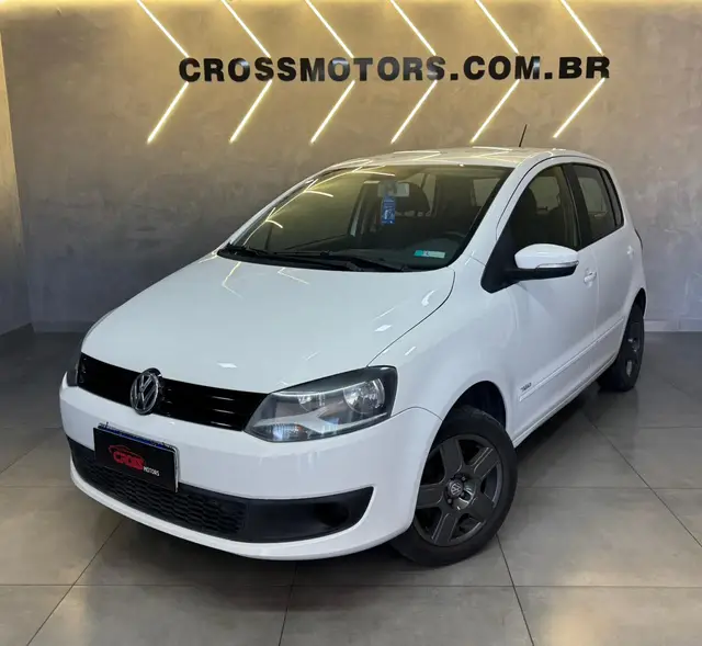 Carro Volkswagen Fox 2014 1.6 VHT (Flex)