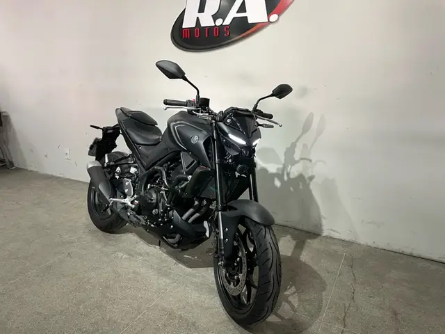 Moto Yamaha MT-03 2025 ABS