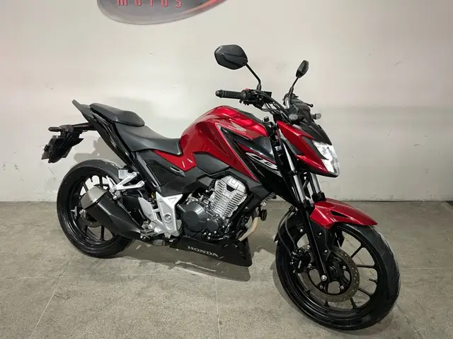 Moto Honda CB 300F Twister 2025 (ABS)