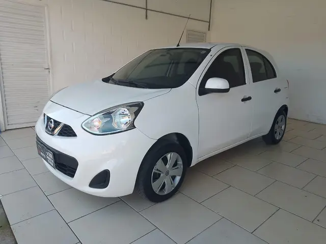 Carro Nissan March 2017 1.0 12V S (Flex)