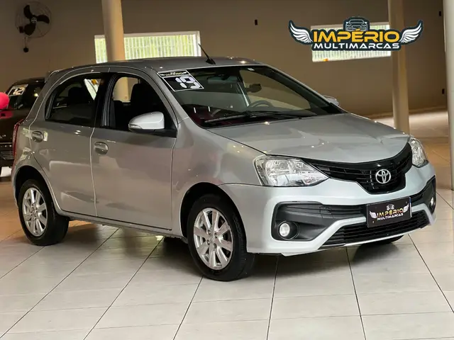 Carro Toyota Etios 2019 X Plus 1.5 (Aut) (Flex)