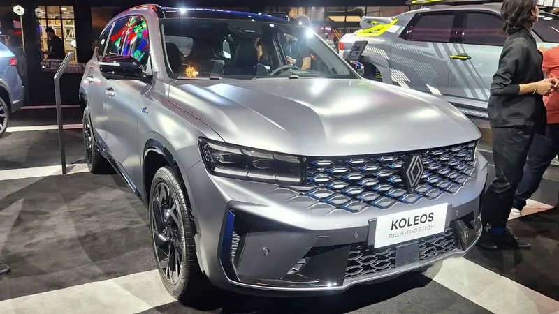 Renault Koleos chega ao Brasil em 2026; o que esperar do SUV híbrido?