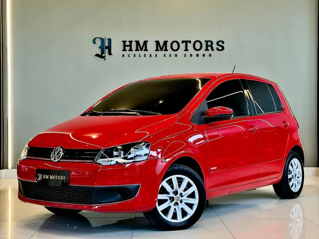Carro Volkswagen Fox 2014 1.0 TEC (Flex) 4p