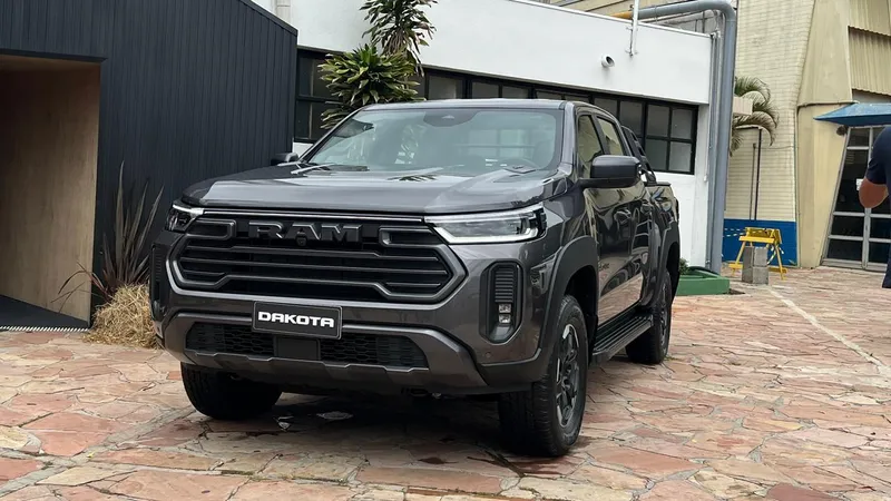 Ram Dakota: o que a marca fez para diferenciar a sua picape da "irmã" Fiat Titano