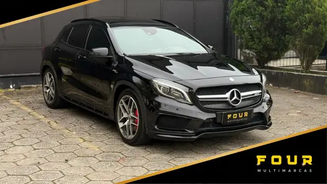 Carro Mercedes-Benz GLA 45 AMG  2015 GLA 45 AMG 4Matic DCT