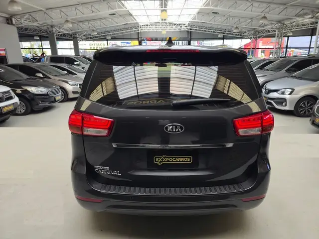 Carro Kia Grand Carnival 2019 EX 3.3 V6 (Aut)