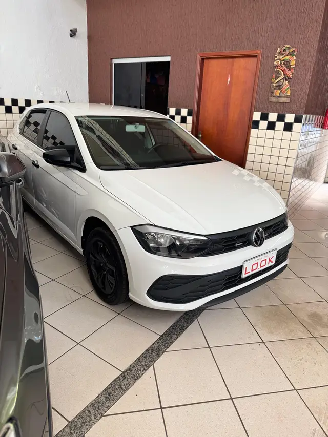 Carro Volkswagen Polo 2024 Track 1.0 Flex 12V 5p