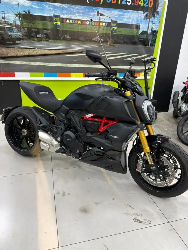 Moto Ducati Diavel 2022 1260S