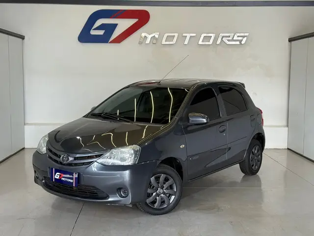 Carro Toyota Etios 2016 X 1.3 (Flex)