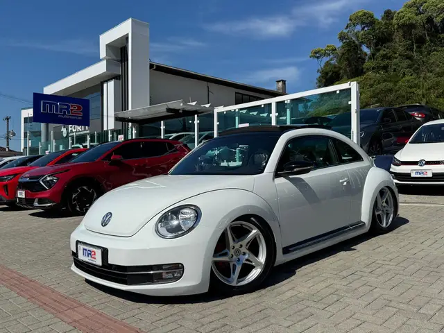 Carro Volkswagen Fusca 2014 2.0 R-Line TSI 16V Aut.