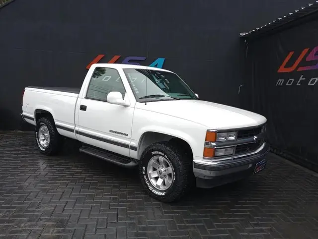 Carro Chevrolet Silverado 1998 DLX 4.2 Diesel