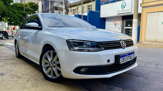 Carro Volkswagen Jetta 2014 2.0 Comfortline Tiptronic (Flex)