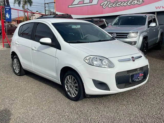 Carro Fiat Palio 2015 Attractive 1.0 Evo (Flex)