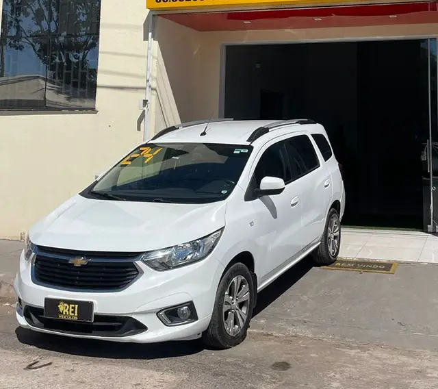 Carro Chevrolet Spin 2024 Premier 1.8 (Aut.)