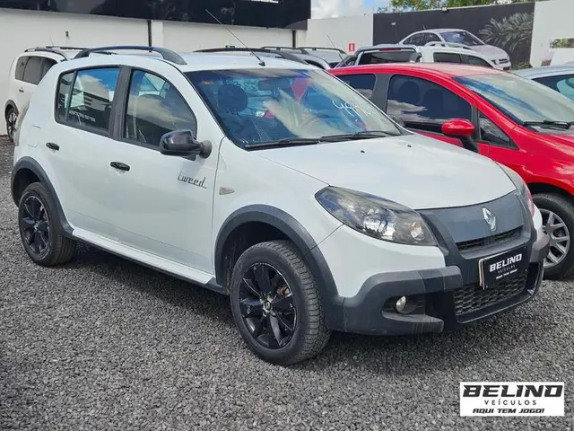 Carro Renault Sandero 2014 Authentique 1.0 16V (flex)