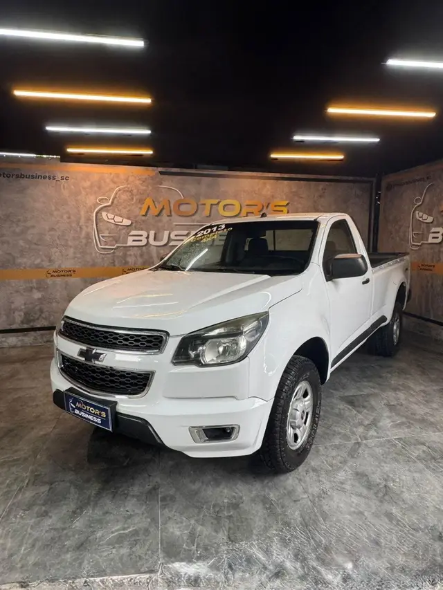Carro Chevrolet S10 Cabine Simples 2013 S10 2.8 CTDi Cabine Simples LS 4WD