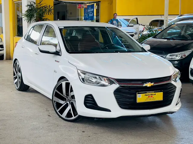Carro Chevrolet Onix 2023 LT 1.0