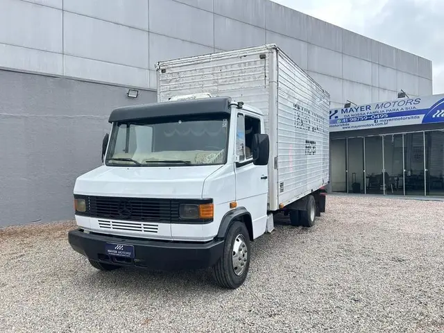 Caminhão Mercedes-Benz 710 2002 710/710 Plus