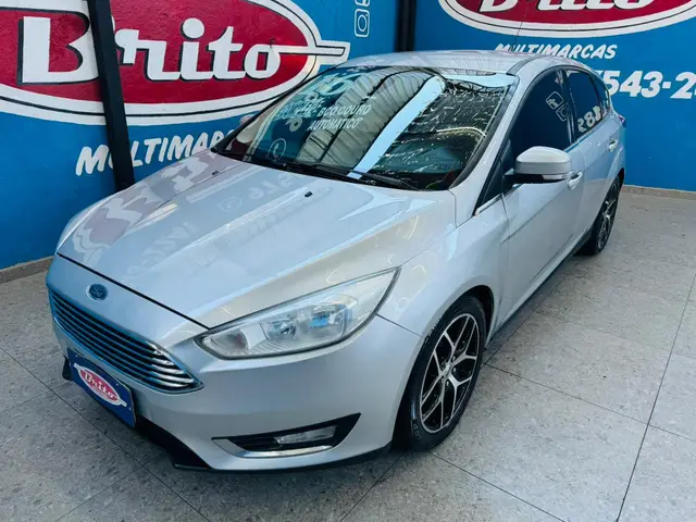 Carro Ford Focus Sedan 2016 Titanium Plus 2.0 PowerShift (Aut)