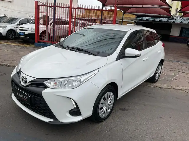 Carro Toyota Yaris 2023 XL 1.5 (Flex) (Aut)