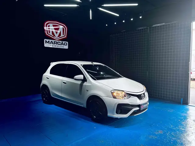 Carro Toyota Etios 2018 X 1.3 (Flex)