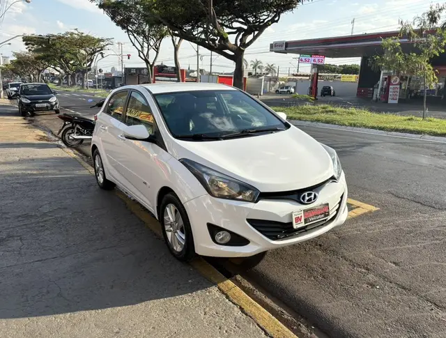 Carro Hyundai HB20 2015 1.6 Comfort Style (Flex)