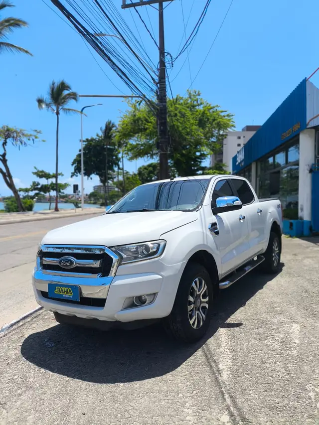 Carro Ford Ranger Cabine Dupla 2017 Ranger 3.2 XLT CD 4x4 (Aut)