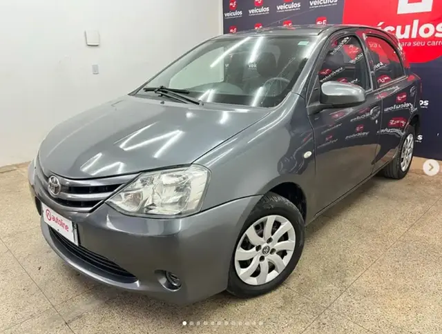 Carro Toyota Etios 2016 X 1.3 (Flex)