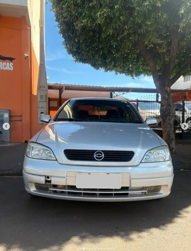 Carro Chevrolet Astra Hatch 2000 GL 1.8 MPFi